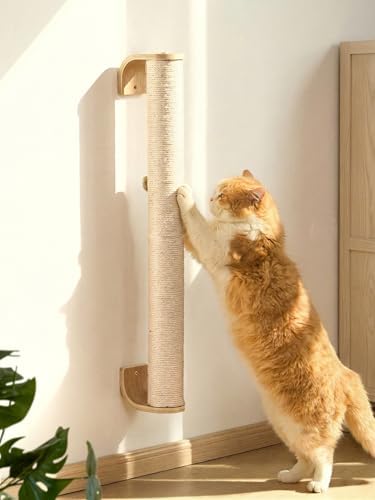 FUKUMARU Cat Wall Scratcher by FUKUMARU