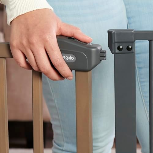 Regalo SAFETY 39" Extra Wide Wood Accent Baby Gate, Pressure Mount - Image 6