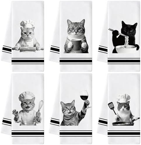 Cute Cats Hand Towel by GROBRO7