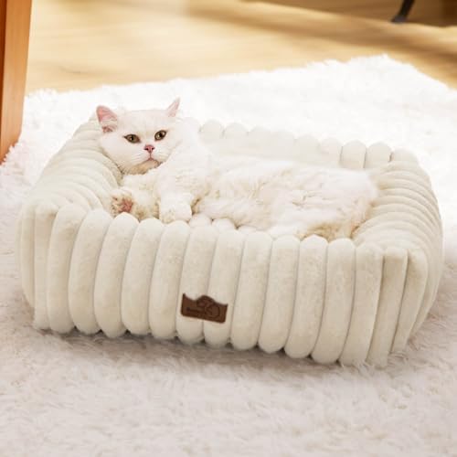 Bedsure ComfyFleece® Cute Dog Bed by BEDSURE