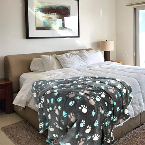 Dog Blankets for Large Dogs, Soft Fluffy Flannel Pet Blanket Mat Cover for Bed - Image 4