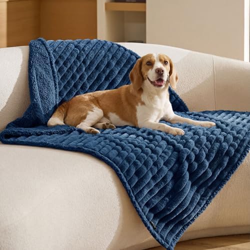 Bedsure ComfyFleece® Waterproof Dog Blankets by BEDSURE