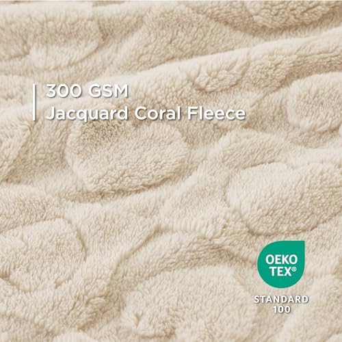Bedsure Dog Blanket for Small Dogs Puppy and Cats, Soft Fleece, 25x35 inch - Image 3