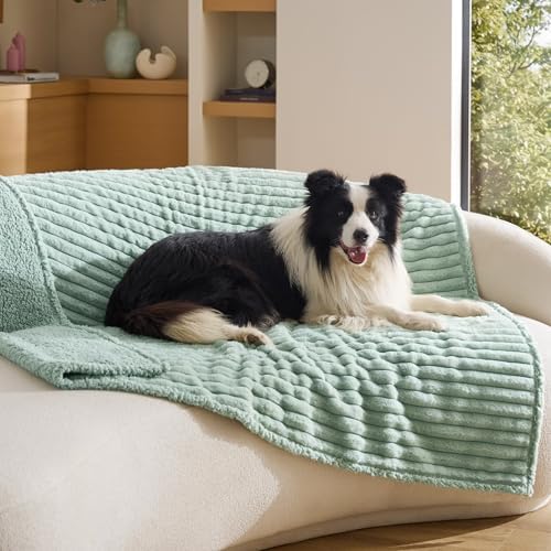 Bedsure ComfyFleece® Waterproof Dog Blankets by BEDSURE