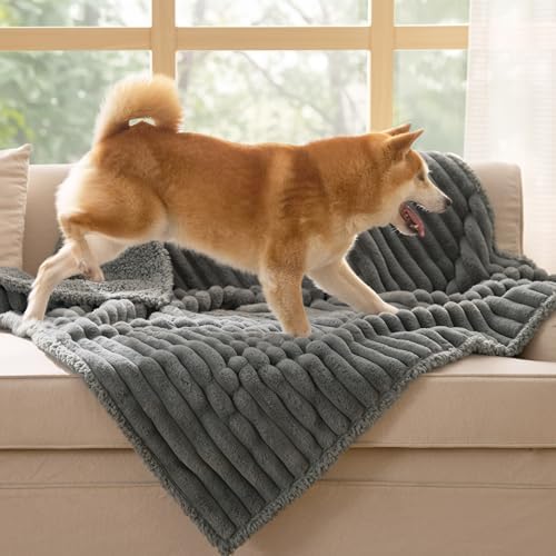 Bedsure ComfyFleece® Waterproof Dog Blankets - Image 5