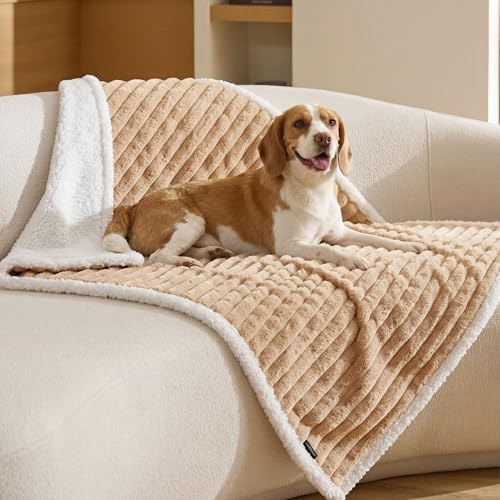 Bedsure ComfyFleece® Waterproof Dog Blankets by BEDSURE