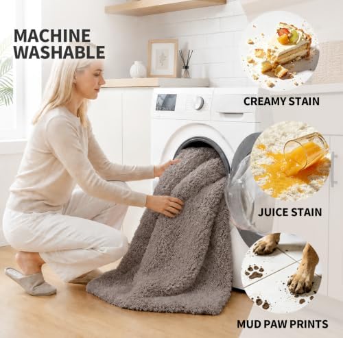 ILANGO Bathroom Rugs 36" × 24", Extra Soft Absorbent Microfiber Bath Rugs - Image 3