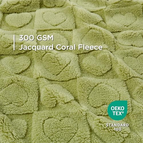 Bedsure Dog Blanket for Small Dogs Puppy and Cats, Soft Fleece, 25x35 Green - Image 3